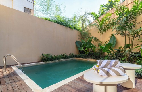 Banjar Semer Villa | Leaf Villas Berawa - 4 Bedrooms with Jaccuzi