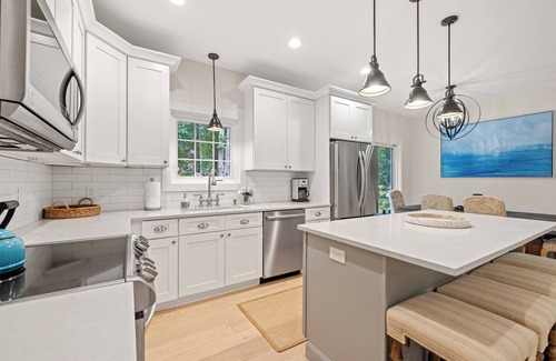 Kennebunk House | Leah Lane - Bright & Renovated Kennebunk Beach House