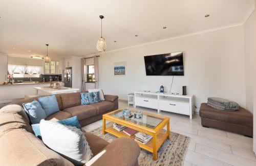 Vineta House | Leander's Cottage