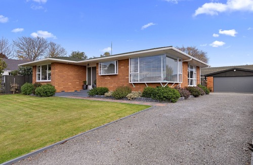 Avonhead Cottage | Leave of Absence - Christchurch Holiday Home