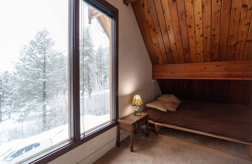 Leavenworth Cabin | Leavenworth Cabin Close To Town And Jaw Dropping View!