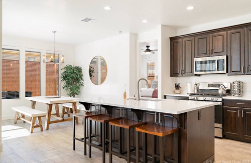 Sienna Hills House | LeBlanc 5 Bedroom! 5 Bath! Firepit! Dog Friendly!
