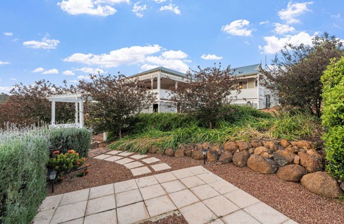 Bridgetown House | Leda Lodge - Private Retreat with Stunning Views, Cosy Fires & Spacious Living