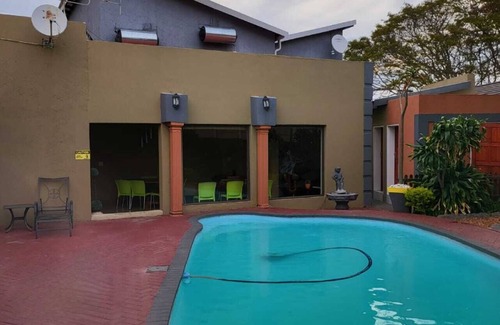 Polokwane Apartment | Ledimor Guesthouse noffers a 4 star accommodation. A stone away from Kruger