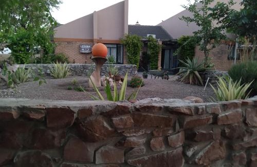 Bobonong Bed & Breakfast | Ledoba Bed & Breakfast