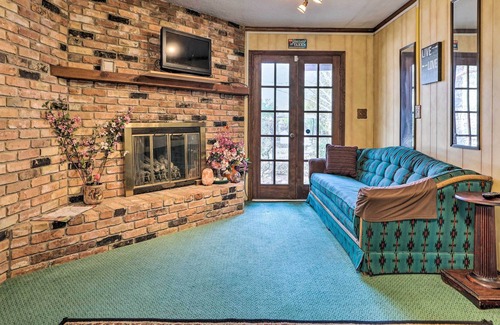 Leeds House | Leeds Getaway ~ 31 Mi to Zion Nat'l Park!