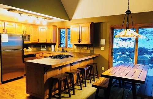 Traverse City House | Leelanau Therapy-Hot Tub, Jetted Tub, Fireplace