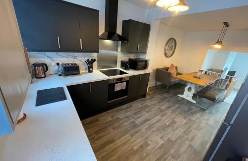 Conwy House | Leerick Cottage