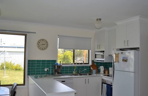 Venus Bay House | Lees171 - neat 3 bedroom property