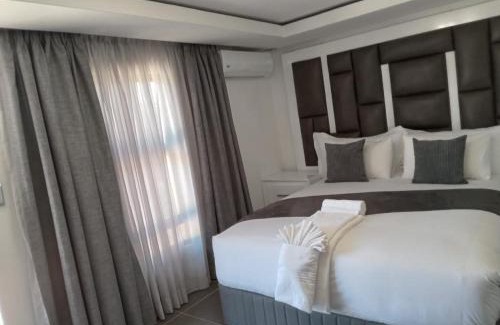 Kareeberg House | Lefa Guesthouse