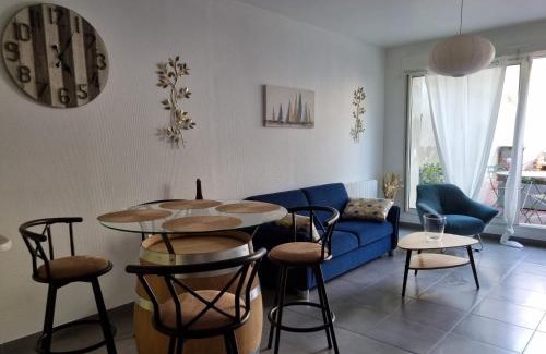 Hincmar Apartment | L’EFFERVESCENT