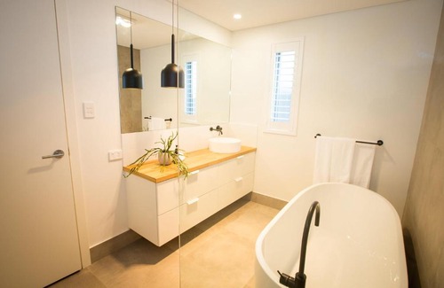 Gracetown House | Lefties @ The Bay, Gracetown, Margaret River - NEW