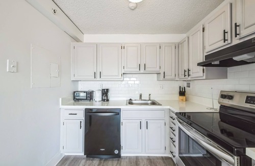 Bellevue Apartment | Legacy at Imperial Village 516 I 2 Bed 2 Bath