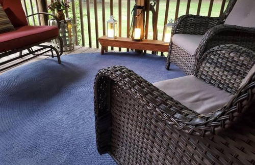 Elizabeth City House | Legacy Cottage. A place to unwind and unplug!