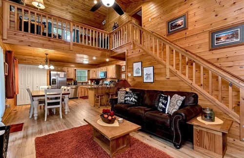 Sautee Nacoochee Cabin | Legacy Lodge Cabin-Various Sept. discounts Near Helen,GA Private Hot Tub,Tubing