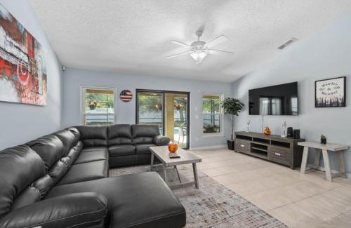 Legacy Park Villa | Legacy Park Villa- 5BR, Pool, Spa & Near Disney villa