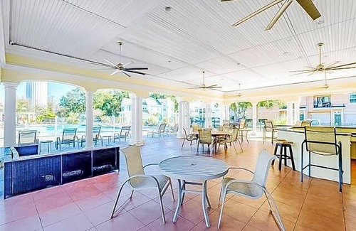 Gulfport Villa | Legacy Villa 1405- 2 bedroom 2 bath with garage - in beachside neighborhood