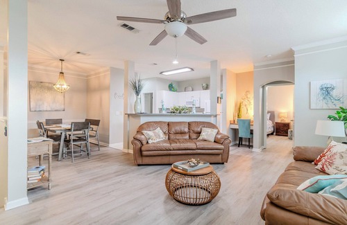 Gulfport Villa | Legacy Villa 2604 - 2 bedroom 2 bath with garage in beachside neighborhood