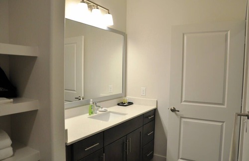 Legacy Park Apartment | LegacyWest|Corporate|2Bed|Courtyard View