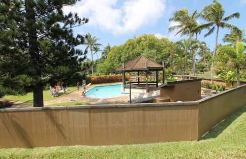 Kahuku Condo | Legal Short Term on Golf Course, Upper Floor - Have a relaxing vacation in Oahu