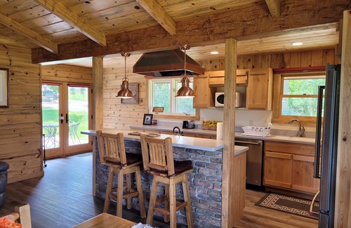 Wapiti House | Legg Ranch House 2 bed 2 bath close to Yellowstone