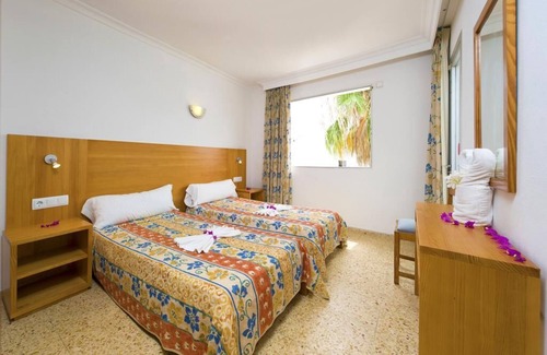 Sant Josep de sa Talaia Hotel | LeibTour code: VICEGRELI-A30/♫Close to Ushuaia/Hi - ☀Pool + Close to the beach