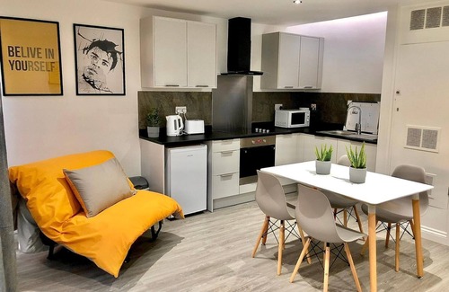 Welford Apartment | Leicester room for 3