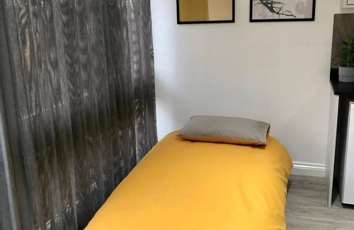 Welford Apartment | Leicester room for 3