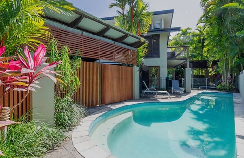 Port Douglas Villa | Leilani Melia - 3 Bedroom Beachfront Villa