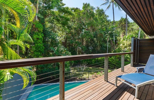 Port Douglas Villa | Leilani Tiare - 3 Bedroom Beachfront Villa