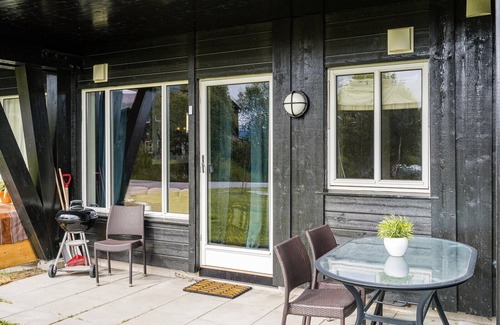 Beitostolen Apartment | Leilighet på Beitostølen. Terrasse og Parkering