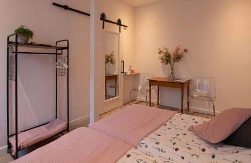 Sneek Bed & Breakfast | Lekkerwegbijleeuwen, 1 minuut naar hartje centrum