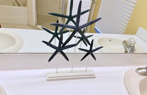 Falcons Glen House | Lely Resort Villa with "Players Club & Spa" access. 28+ nights discounted rate.