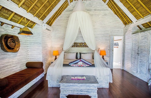 Mushroom Bay Resort | Lembongan Bay Shore Huts