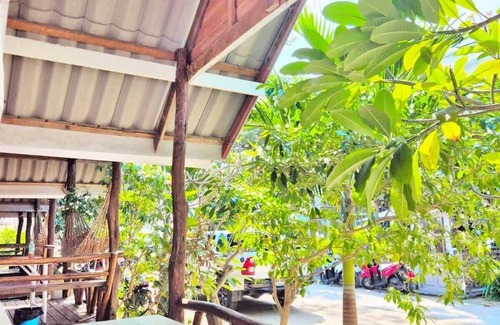 Maret House | Lemon Bungalow: Lamai beachfront at Tiki Beach