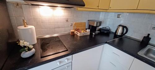 Neoi Epivates Apartment | Lemon Drop Beach Apartment