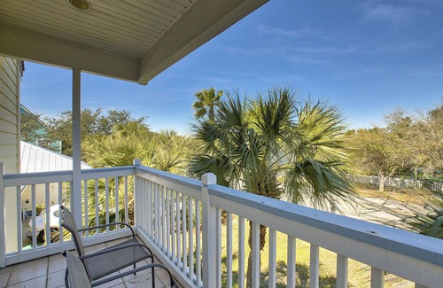 Clipper Cove House | Lemon Fish - Crystal Beach Cottages, Heated Private + Community Pool!