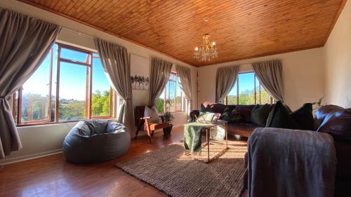 Hoekwil House | Lemon Tree Countryside Holiday Home
