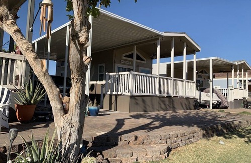 Parker Strip Cottage | Lemoncello Yello Hello