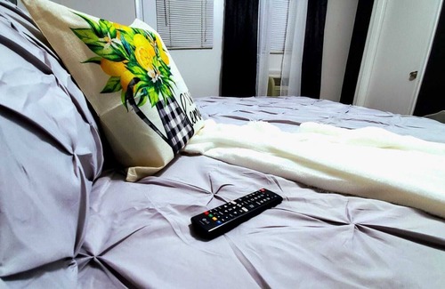 Boca Raton Apartment | Lemony Snippets Modern Lemon Themed Home