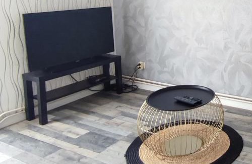 Lens Apartment | LENS, Bel appartement lumineux spacieux en centre ville 3 chambres