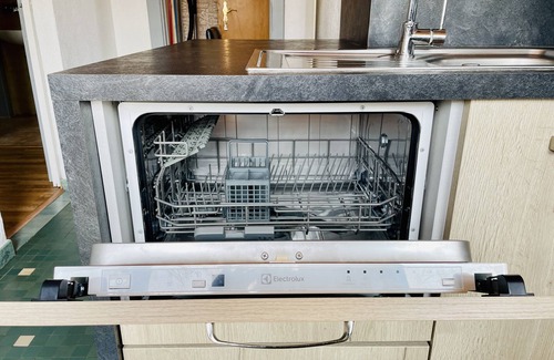 Forges-les-Bains Apartment | Léon: Apartment with balcony 300 m from the thermal baths