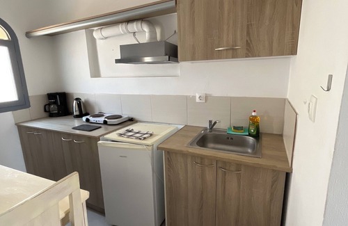 Emporio Hotel | Leon Lux Apartment, quadruple room with private bathroom.