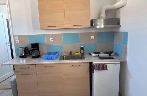 Emporio Hotel | Leon Lux Apartment, quadruple room with private bathroom.