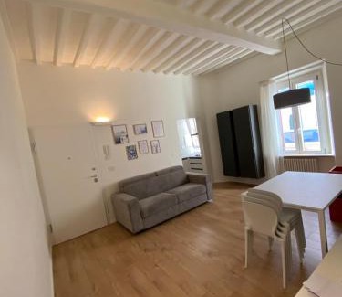 Follonica Apartment | Leone Guest House