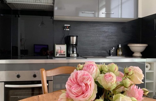 Chateauroux House | Léonie's house - 2 bedrooms - private courtyard - wifi