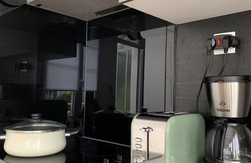 Chateauroux House | Léonie's house - 2 bedrooms - private courtyard - wifi