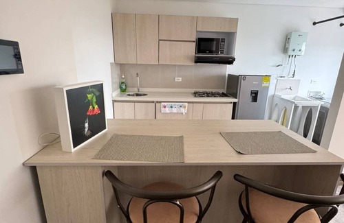 Pereira Apartment | lEPl Comfy Loft w/Tv,Washer,Parking,Well Location