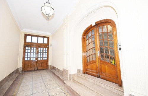 Valenciennes Apartment | leRelaisdOdile11 - BEL APPART CHIC INDUST - HYPERCENTRE - TRAM