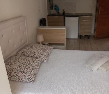 14th Arrondissement Apartment | les étoiles